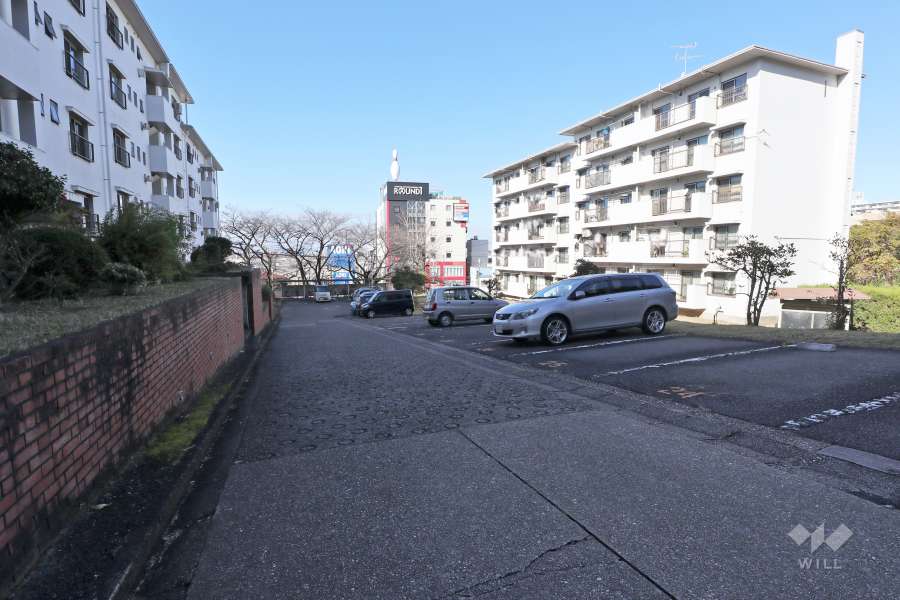 敷地内駐車場（屋外平面式）