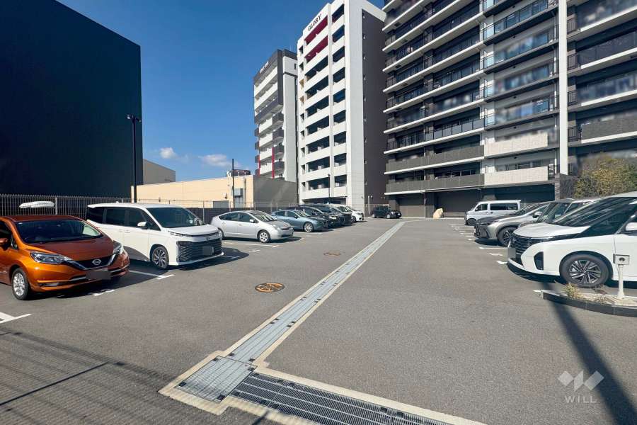 敷地内駐車場（屋外平面式）