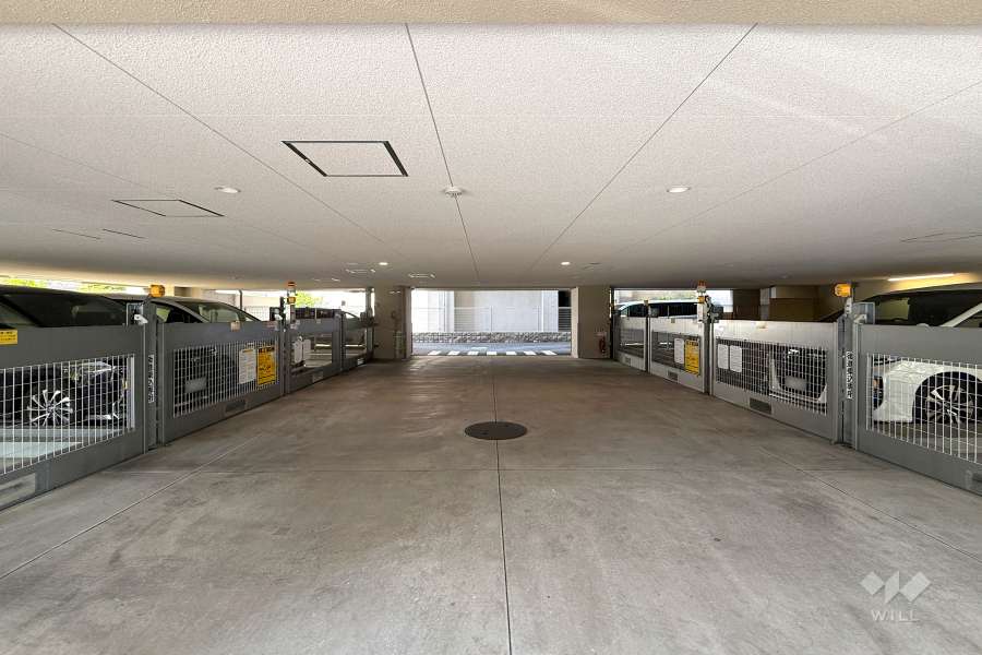 敷地内駐車場（屋内機械式）