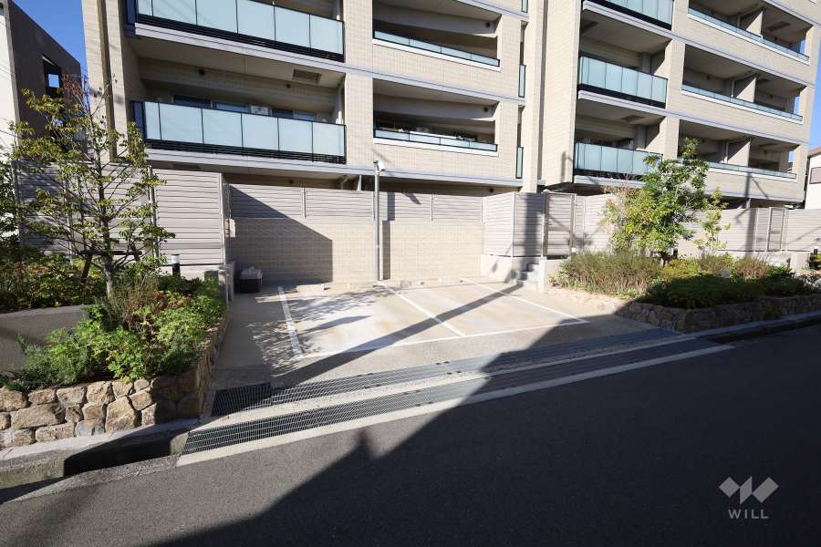 敷地内駐車場(屋外平面式)