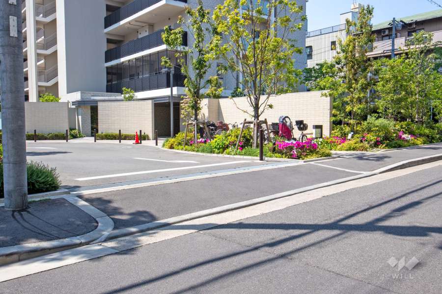 駐車場の出入り口