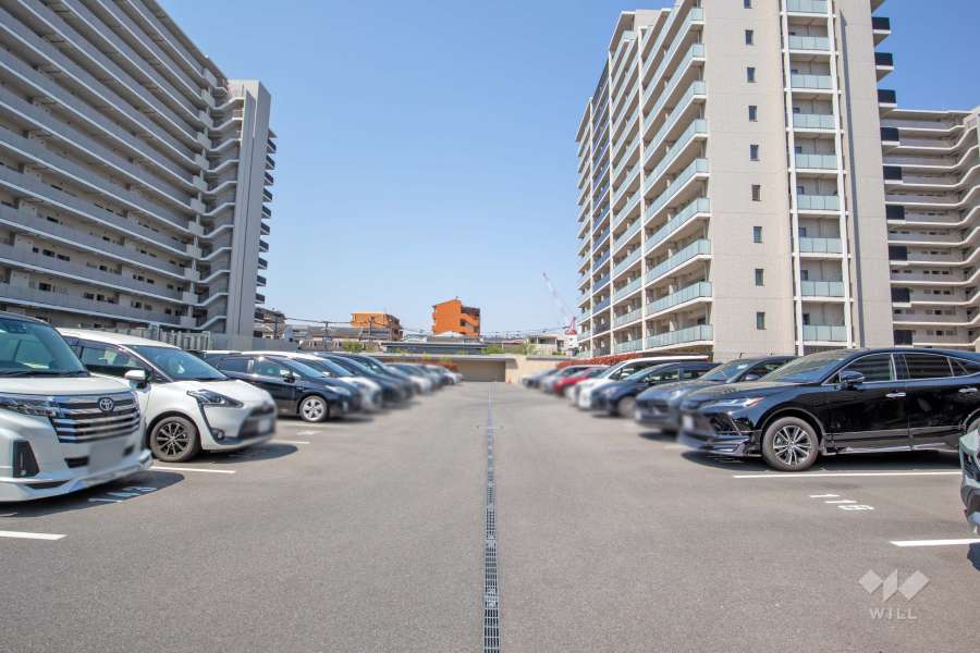 敷地内駐車場(屋外平面式)