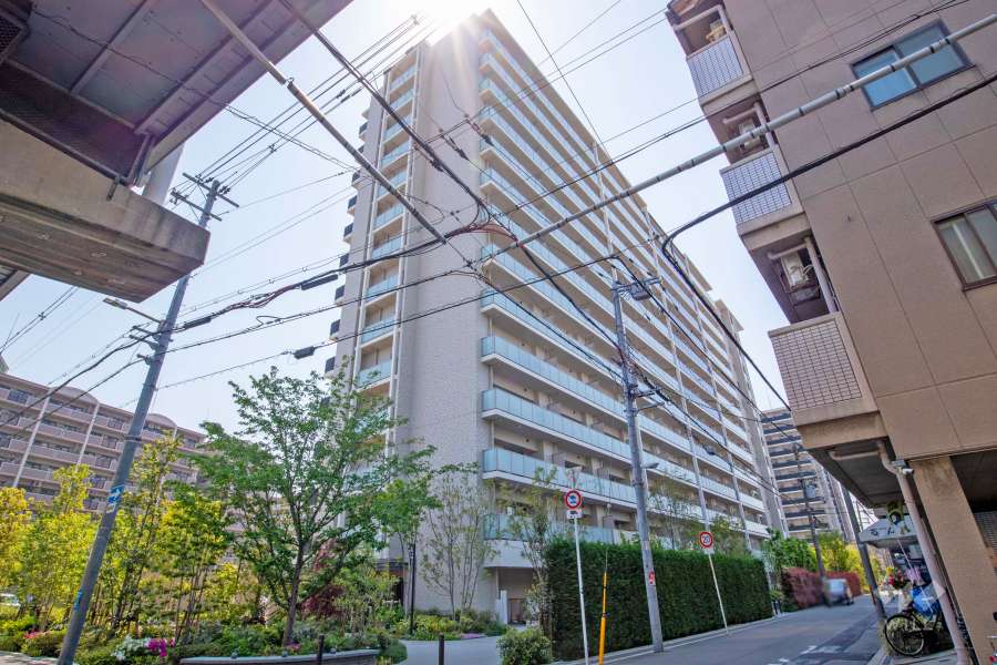ローレルスクエアOSAKA LINKの外観(北西側から