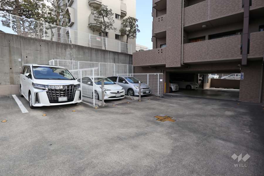 敷地内駐車場（屋外平面式）
