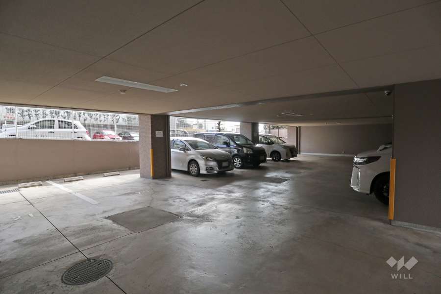 敷地内駐車場（屋内平面式）