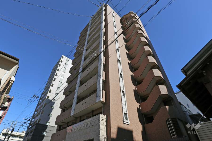 プレサンス名古屋STATIONキュオルの外観（南西側から）