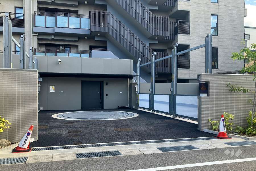 敷地内駐車場（屋外機械式）