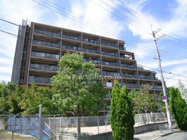 ヴィルヌーブ緑地公園ノースヒルの外観（東側から）