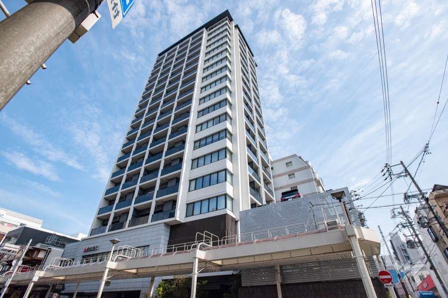 グランドメゾン大須門前町通の外観（南西側から）
