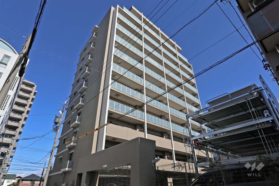 グランザ桜山の外観（南側から）
