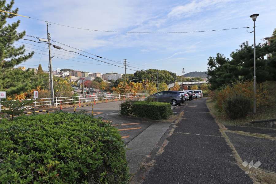 敷地内駐車場（屋外平面式）