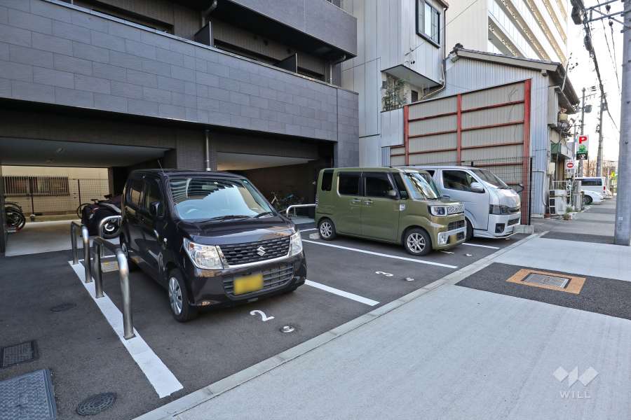 敷地内駐車場（屋外平面式）