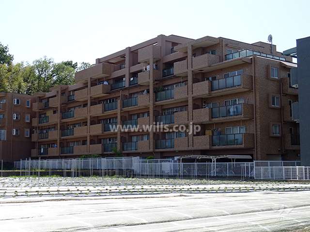 グローバル千里山田の外観（東側から）