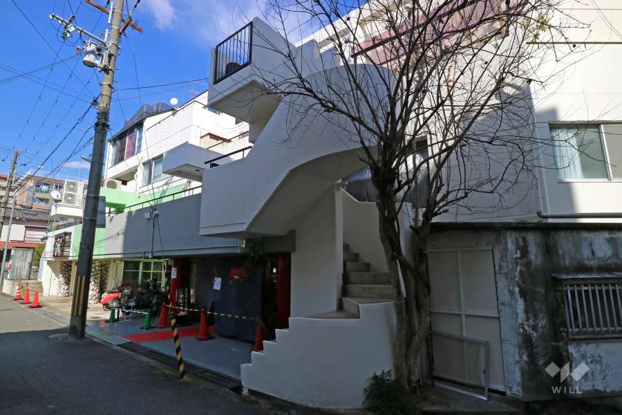 逆瀬川壱番館の外観（南側から）