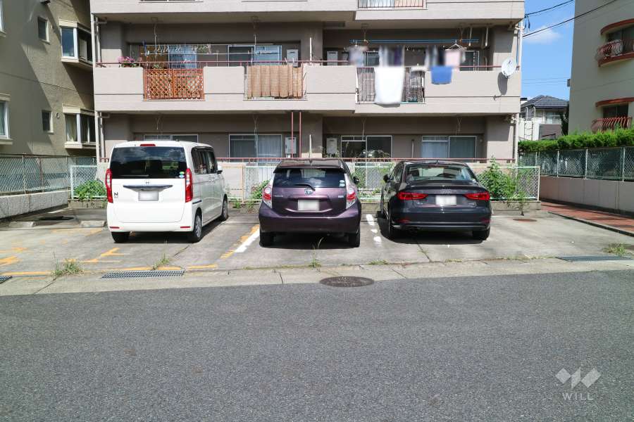 敷地内駐車場（屋外平面式）
