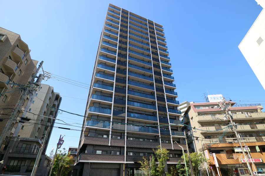 ローレルタワー藤が丘の外観（東側から）