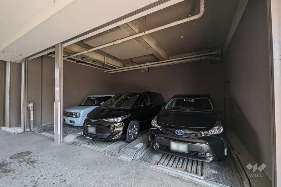 敷地内駐車場（屋内機械式）