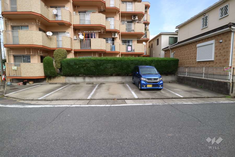 南西側敷地内駐車場（屋外平面式）