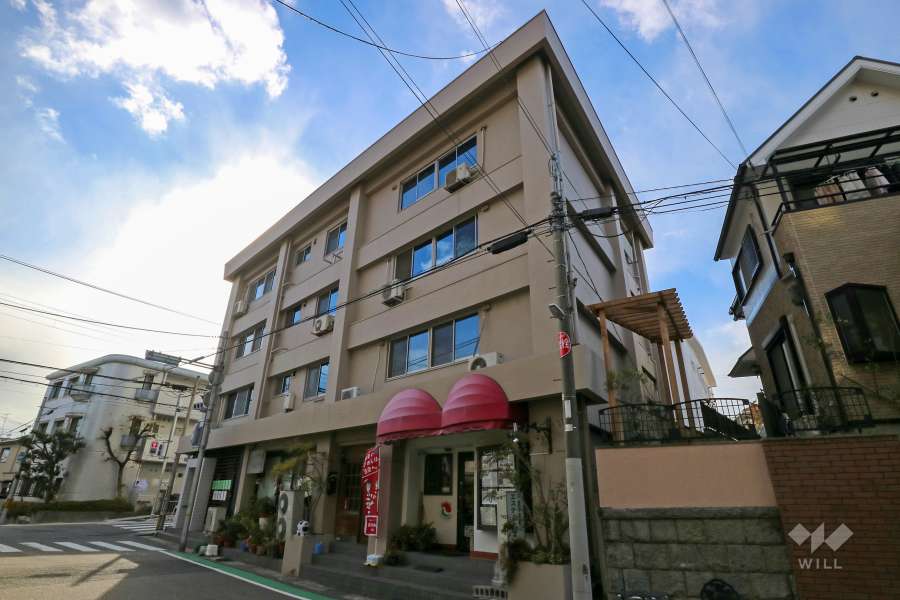 南郷住宅の外観（北東側から）