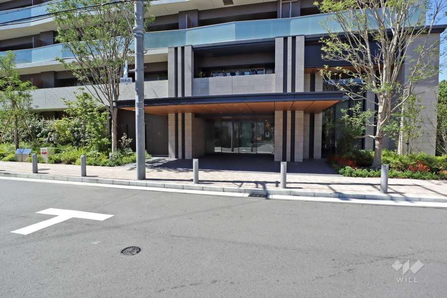 敷地の出入口（東側）