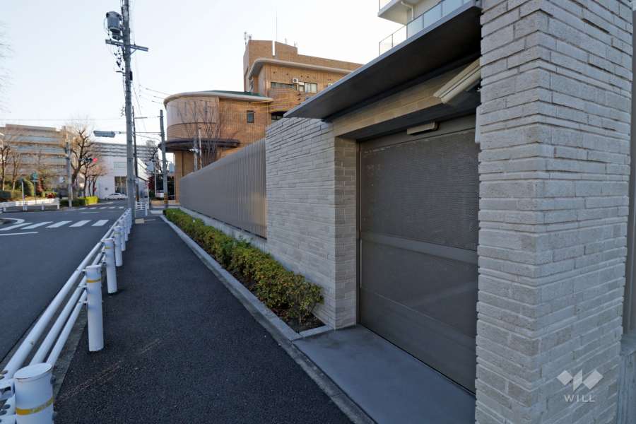 駐輪場出入り口