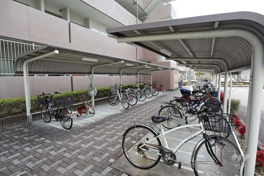 駐輪場（屋根付き）