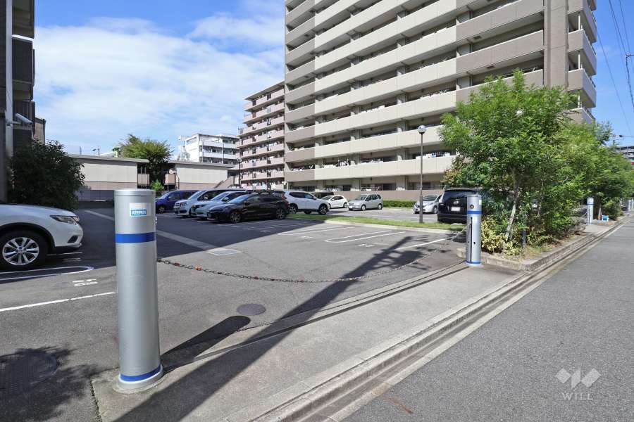 駐車場の出入り口