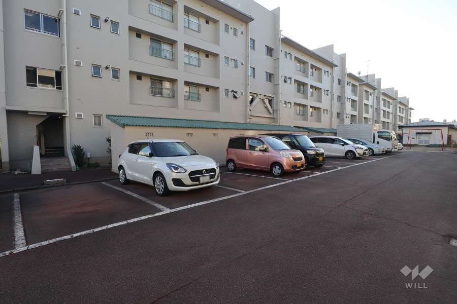 敷地内駐車場（屋外平面式）