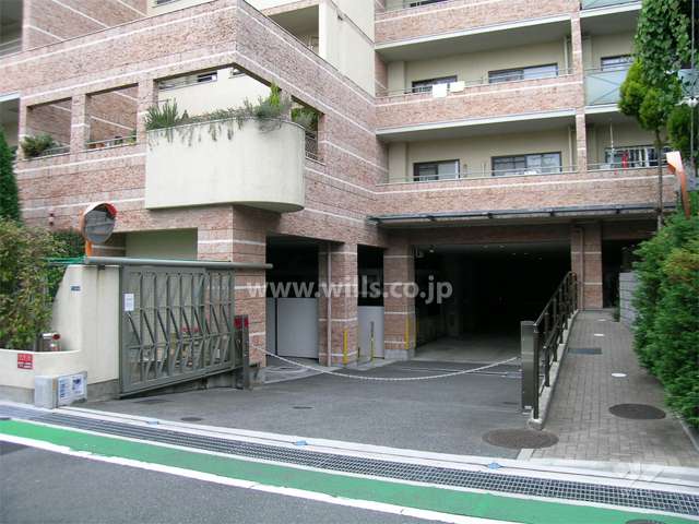 駐車場入り口