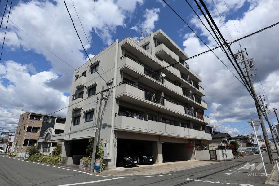 グローリアス瀬戸の外観（南西側から）