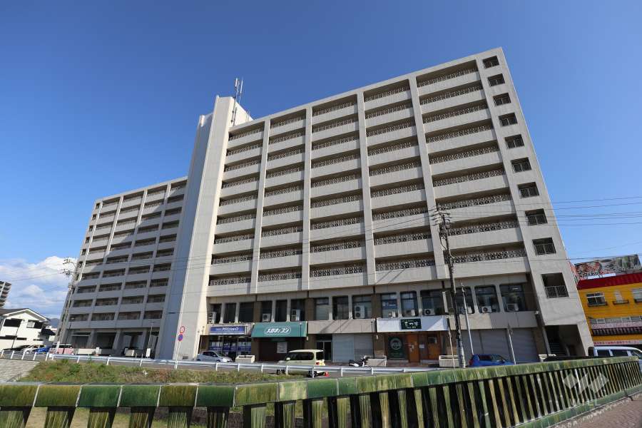 リバーサイドマンションの外観（北西側から）