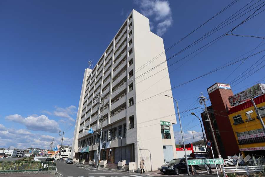 リバーサイドマンションの外観（北西側から）