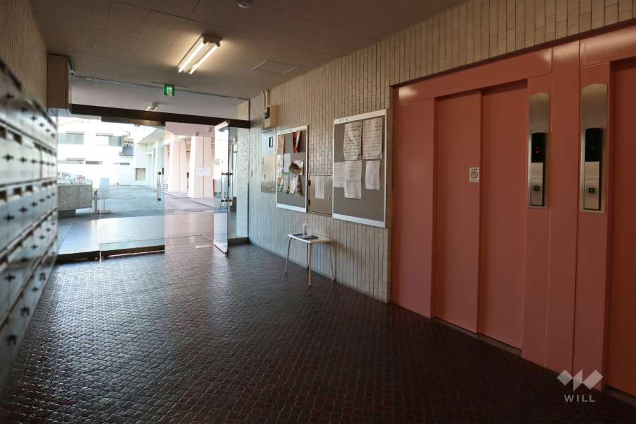 エントランスホール