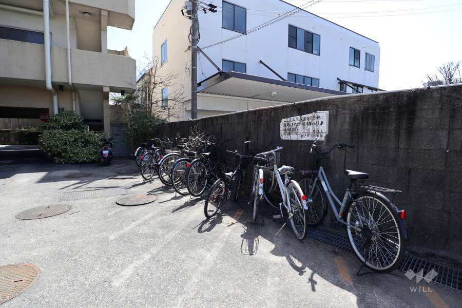 駐輪場、バイク置場