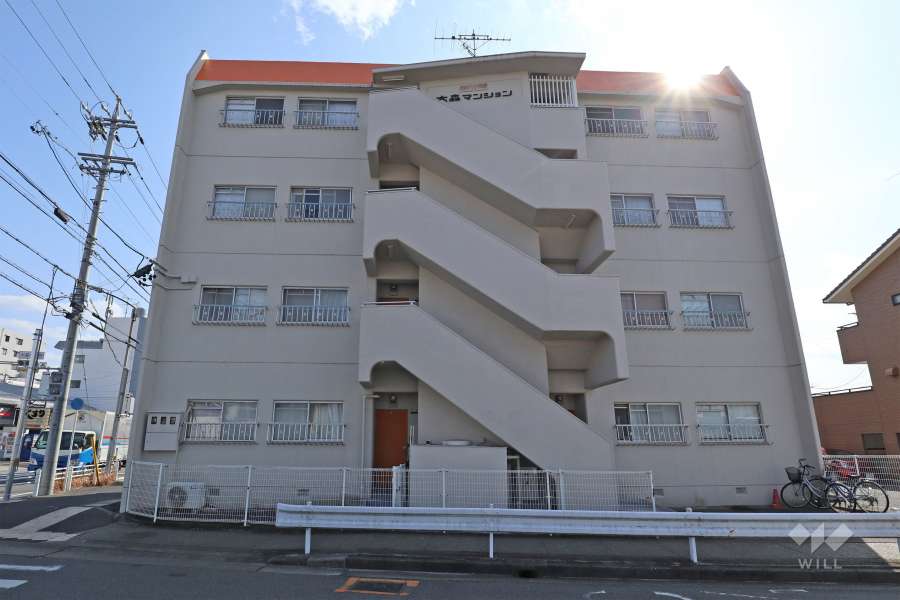 財形大森マンションの外観（北側から）