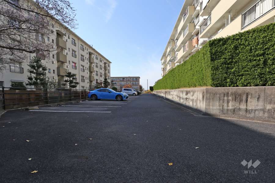 敷地内駐車場（屋外平面式）