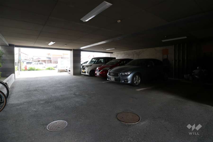 敷地内駐車場（屋内平面式、屋外平面式）