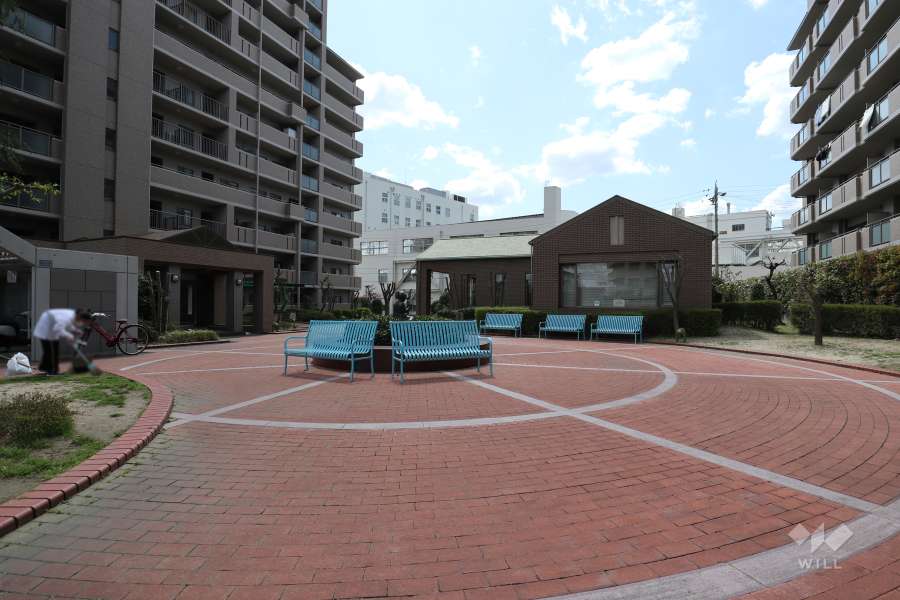 敷地内の広場