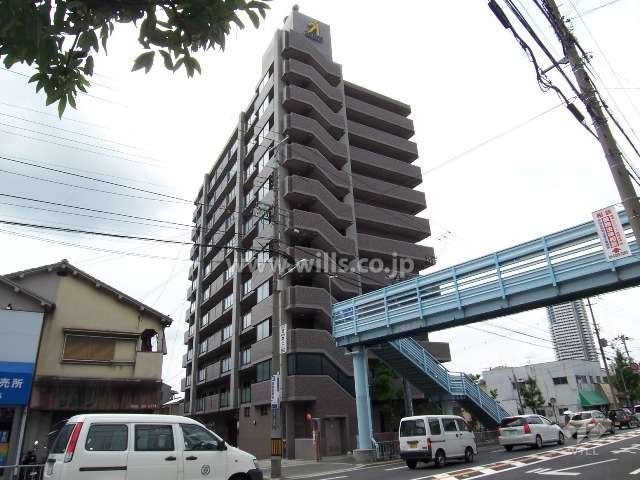 グランコート吹田の外観(北側から）