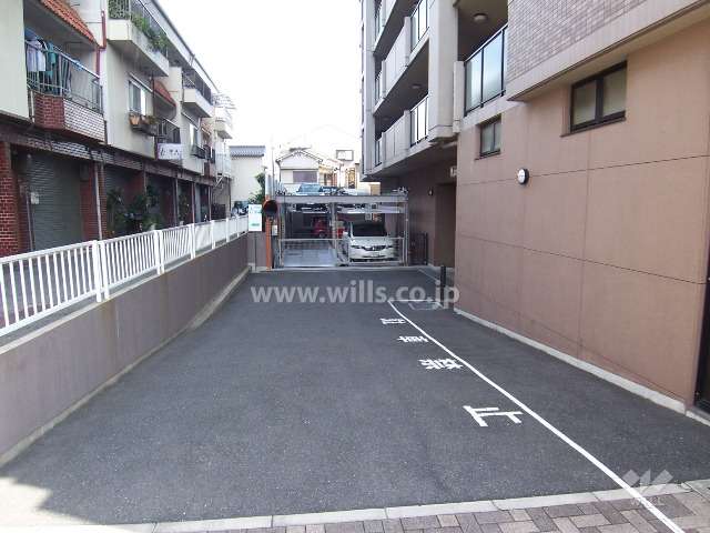 駐車場への入り口