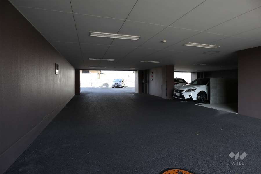 敷地内駐車場（屋内平面式、屋外平面式）