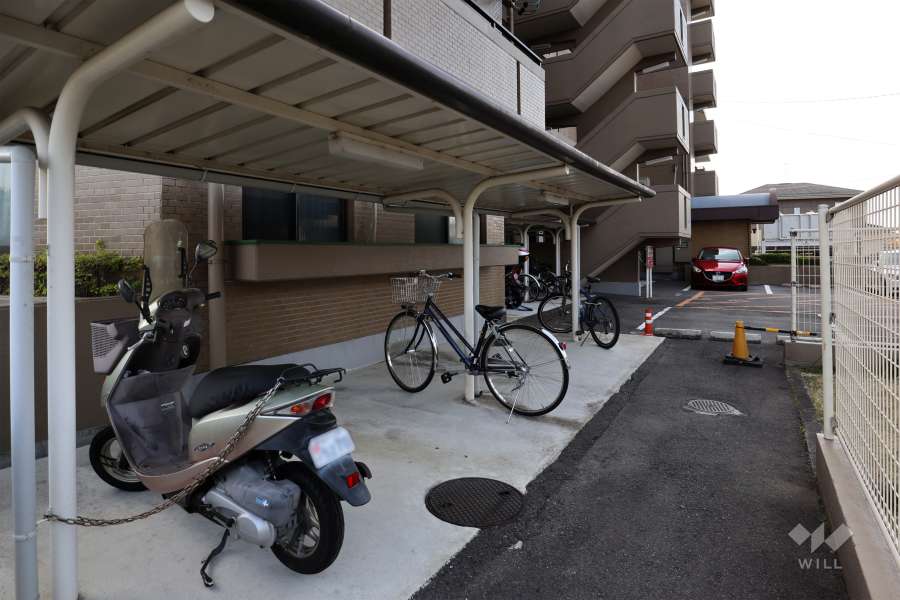 駐輪場、バイク置場