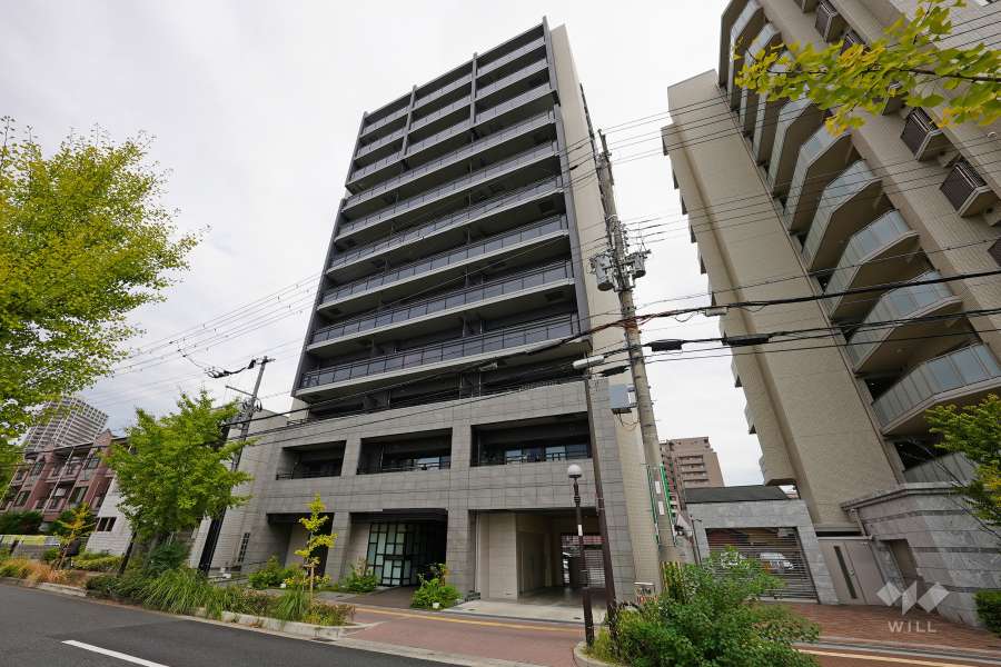 シーンズ高槻上田辺町の外観（南西側から）