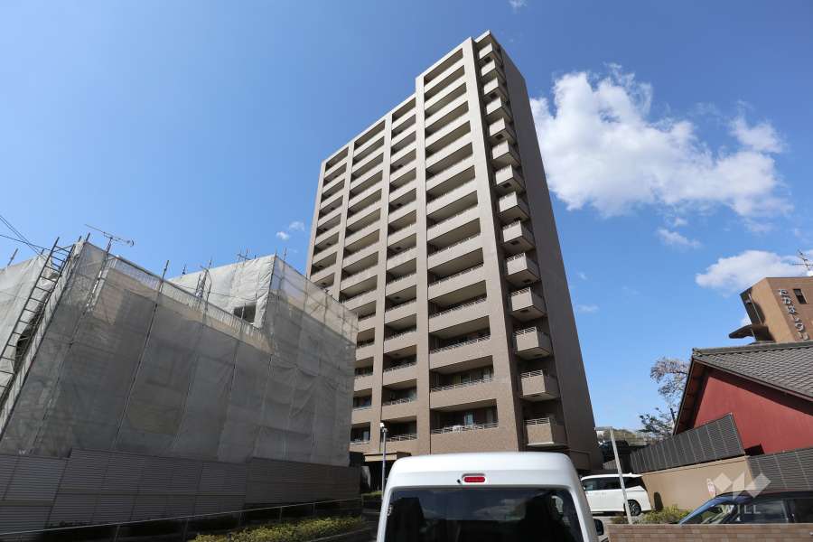 サーパス瀬戸市役所駅前の外観（南東側から）