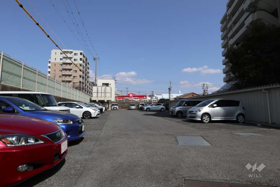 敷地内駐車場（屋外平面式）