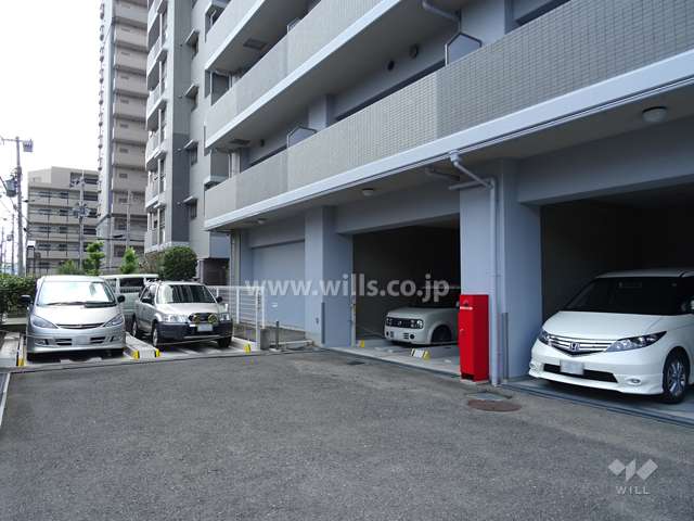 敷地内駐車場（機械式と平面式とがあります。）