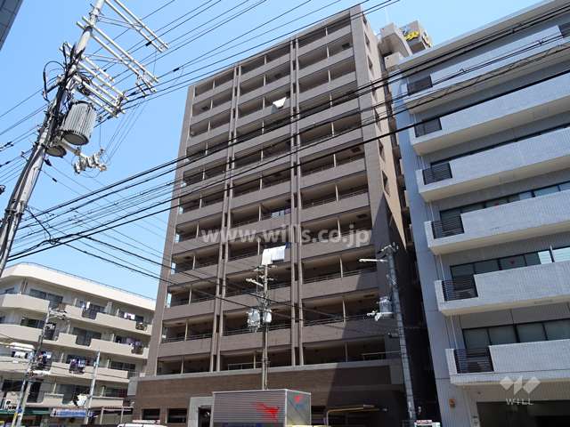 中央メルヴェール江坂の外観（南西側から）