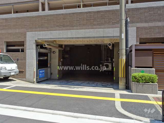 駐車場入口