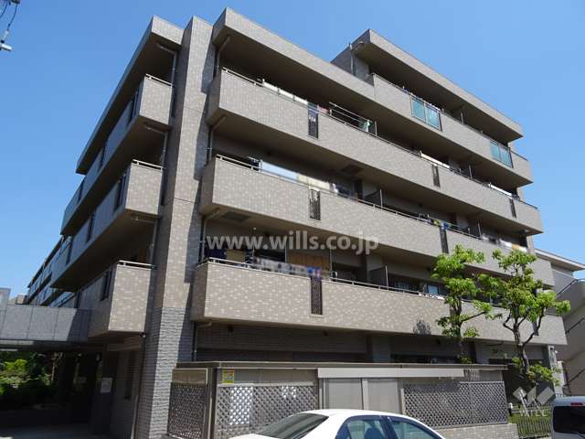 サーパス千里藤白台の外観（北西側から）