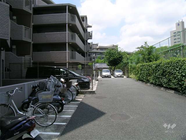 敷地内の駐車場